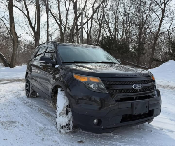 2014 Ford Explorer Sports - Image 2